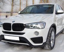 BMW X4 (White)