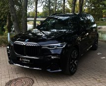 BMW X7 M50D